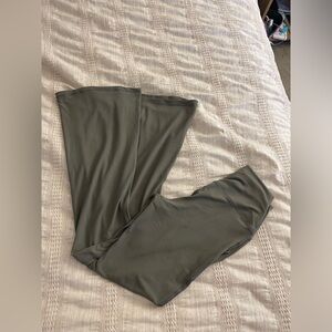 90degreebyreflex sage flared leggings- Small